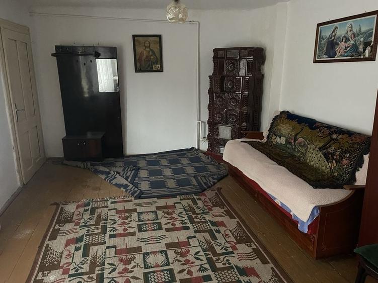 Casă cu 4 camere în Exterior Vest