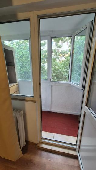 Apartament cu 2 camere decomandat în Lacul Tei