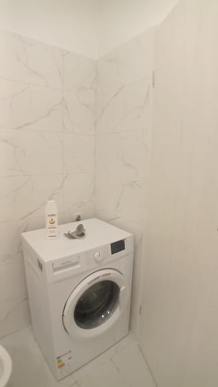 Apartament cu 2 camere semidecomandat în Militari