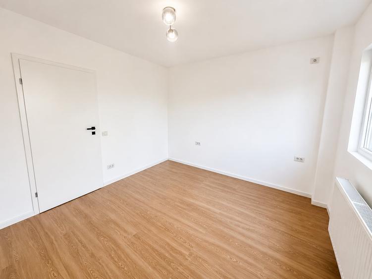 Apartament cu 2 camere decomandat în Crângași