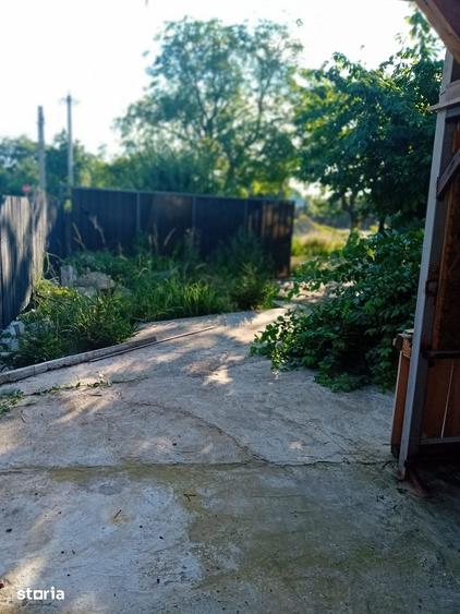 Casă cu 3 camere cu Teren 700 Mp în Deal