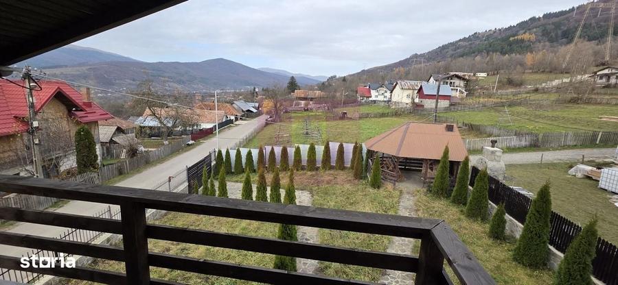 Casă cu 4 camere în Valea Doftanei