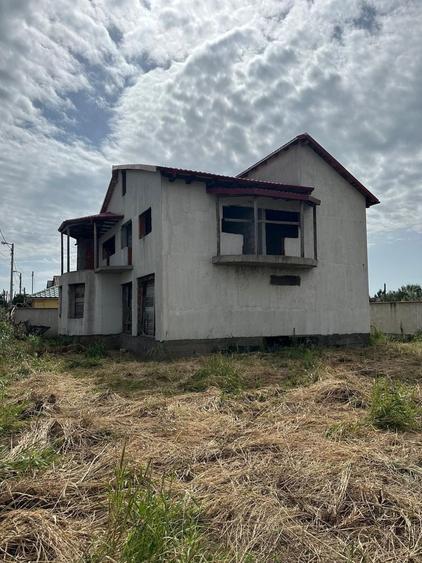 Casă cu 3 camere în Central