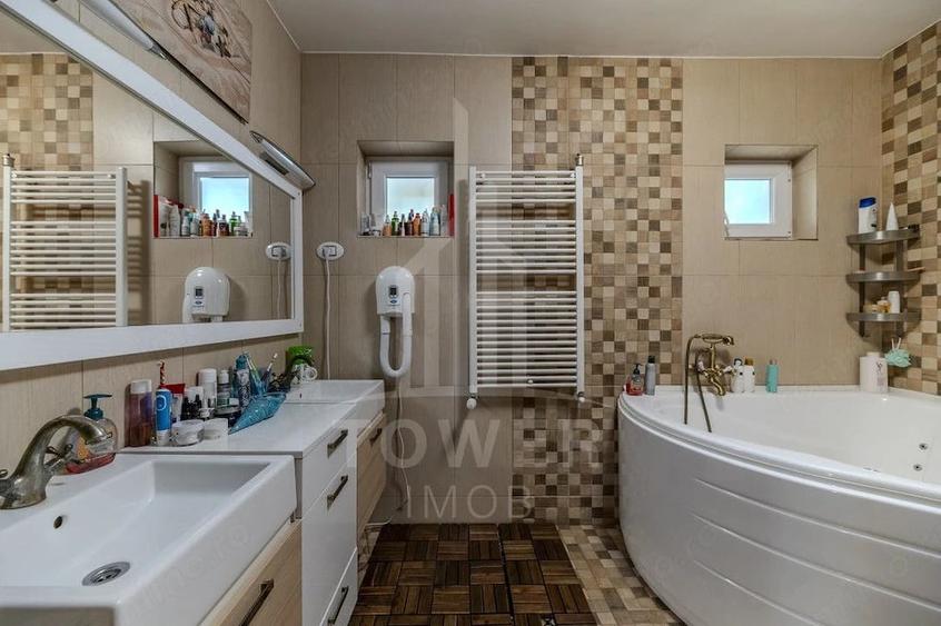 Casă cu Teren 614 Mp în Central