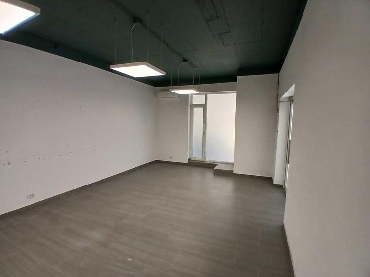 Spațiu comercial, de 48 mp, în Aradului