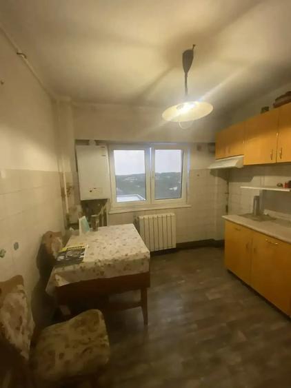 Apartament cu 4 camere decomandat în Ultracentral