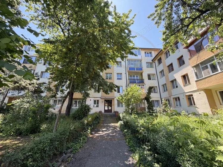 Apartament 2 camere semidecomandat/nemobilat - zona Fratii Golesti - 8