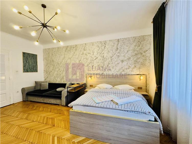 Apartament cu 3 camere semidecomandat, mobilat în Ultracentral