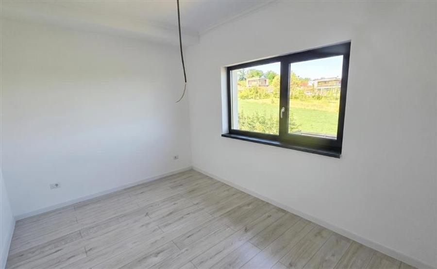Vila duplex de vanzare in Rediu - 12