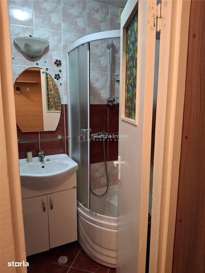 Apartament cu 3 camere în Micro II