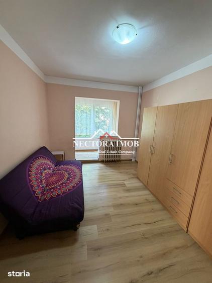 Apartament cu 3 camere în Decebal