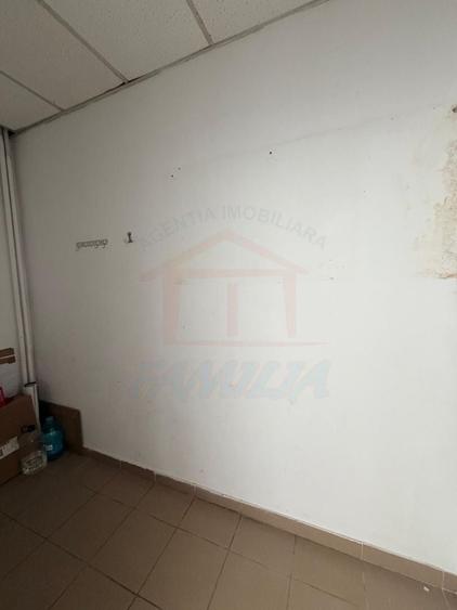 Spațiu comercial, de 53 mp, în Micro 21