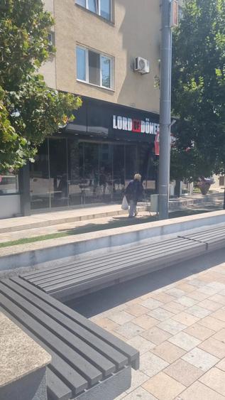 Spațiu comercial, de 100 mp, în Ultracentral