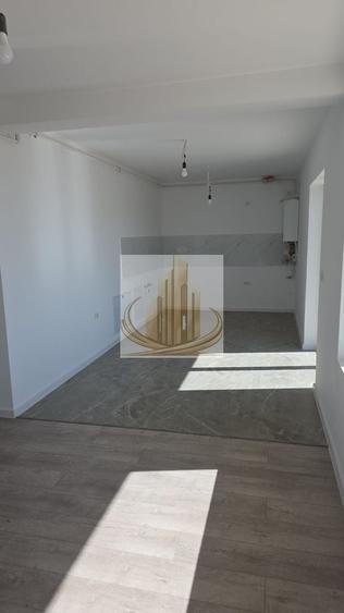 Apartament cu 3 camere decomandat în Torontalului