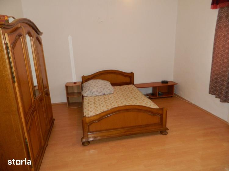 Apartament cu 2 camere semidecomandat în Aradului