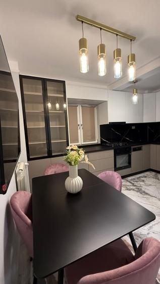 Apartament cu 3 camere decomandat, mobilat în Unirii