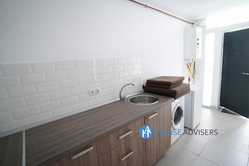 Apartament cu 2 camere semidecomandat, mobilat în Central