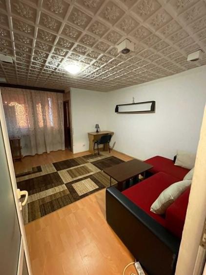 Garsonieră decomandată în Exterior Vest