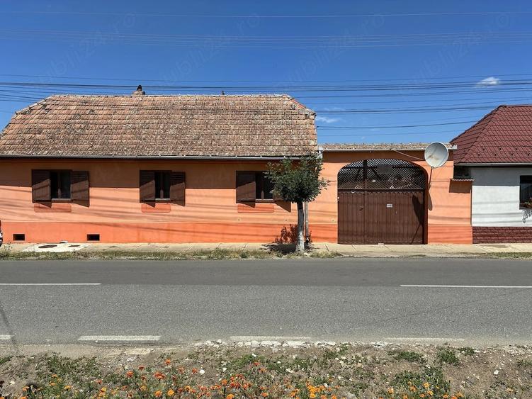 Casă cu 3 camere cu Teren 1080 Mp în Central