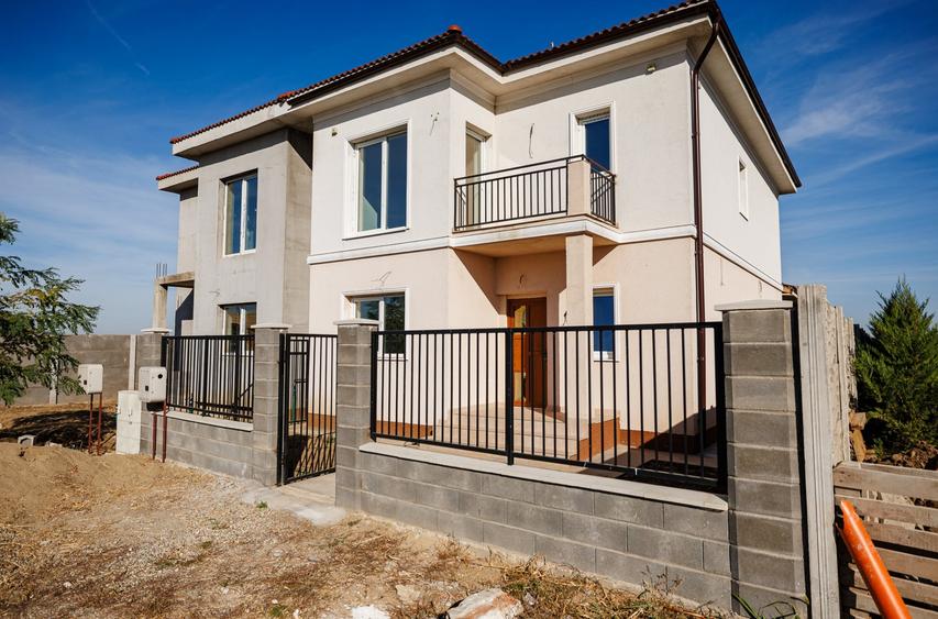 Casă individuală cu 5 camere cu Teren 313 Mp în Săcălaz