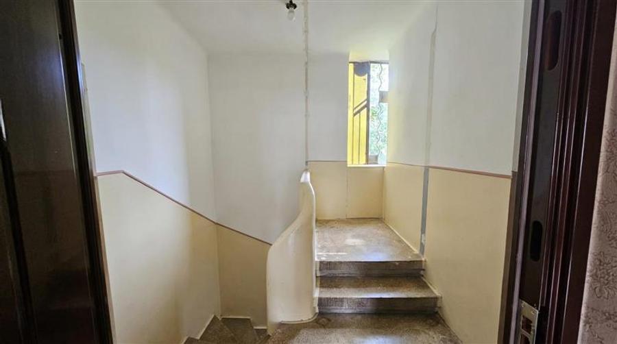 Apartament cu 3 camere semidecomandat în Eminescu