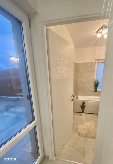 Apartament cu 3 camere decomandat în Bucium