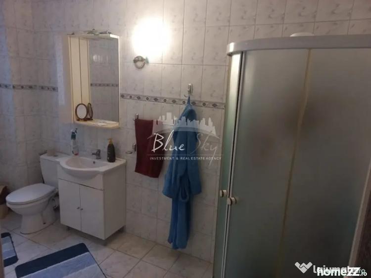 Casă cu 8 camere cu Teren 330 Mp în Eforie