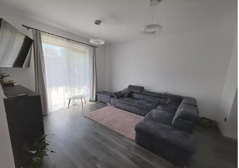 Casă individuală cu 4 camere cu Canalizare în Florești