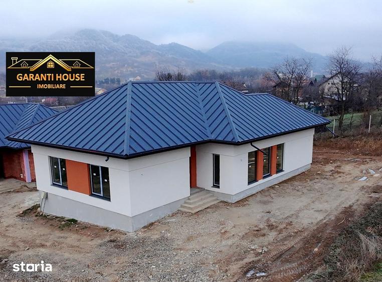 Casă cu 4 camere cu Teren 690 Mp în Central
