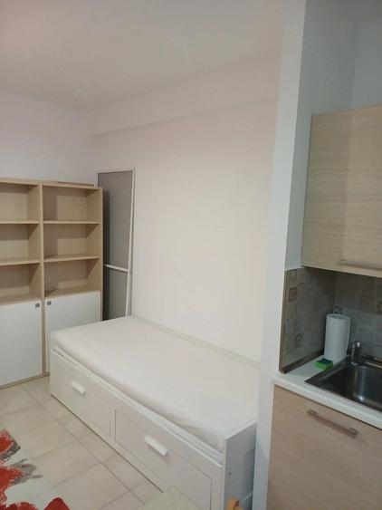 Garsonieră semidecomandată în Complex Studențesc