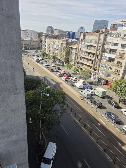 Apartament cu 2 camere decomandat în Moșilor