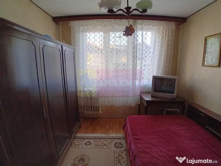 Apartament cu 4 camere decomandat în Brâncoveanu