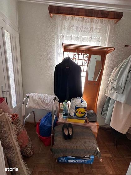 Casă cu 3 camere cu Teren 300 Mp în Central