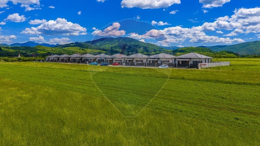 Teren Construcții intravilan de 8600 mp, în Tărlungeni