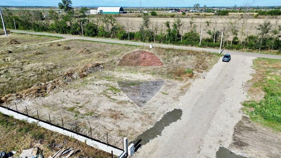 Teren Construcții intravilan de 593 mp, în Vânători