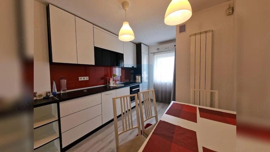 Apartament cu 3 camere decomandat în Zorilor