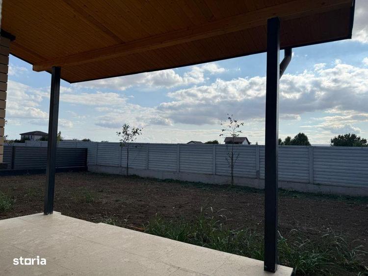 Casă cu 4 camere cu Teren 440 Mp în Frumușani
