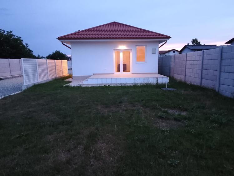 Casă individuală cu 3 camere cu Teren 330 Mp în Samurcași