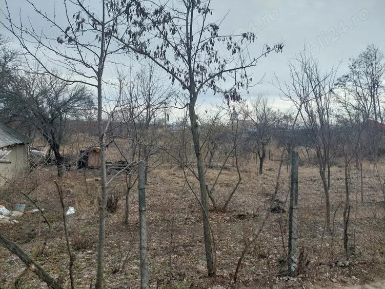 Teren de 3400 mp, în Gălățeni