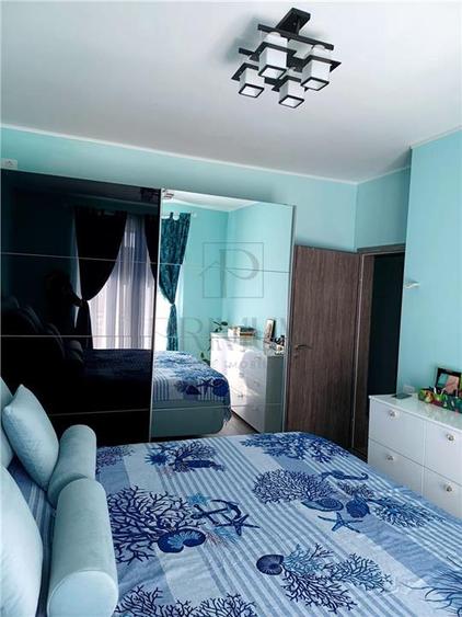 Apartament cu 3 camere decomandat, mobilat în Dumbrăvița