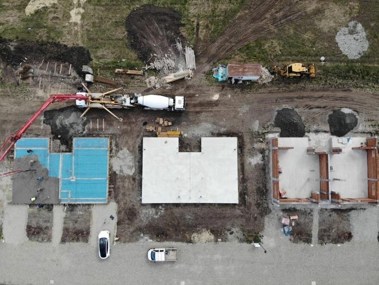Casă individuală cu 4 camere cu Canalizare în Șura Mică