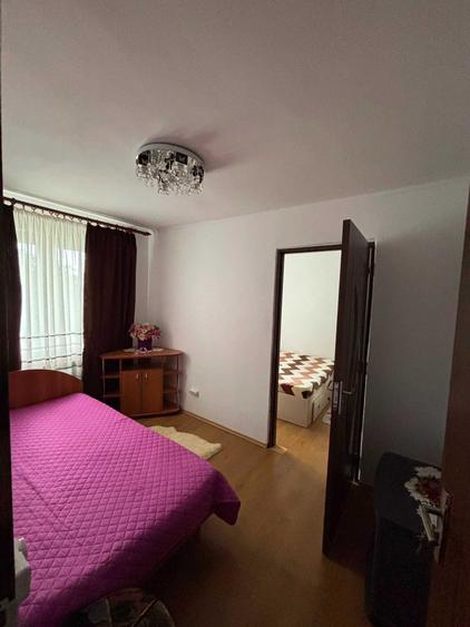 Inchiriez apartament 3 camere - 5