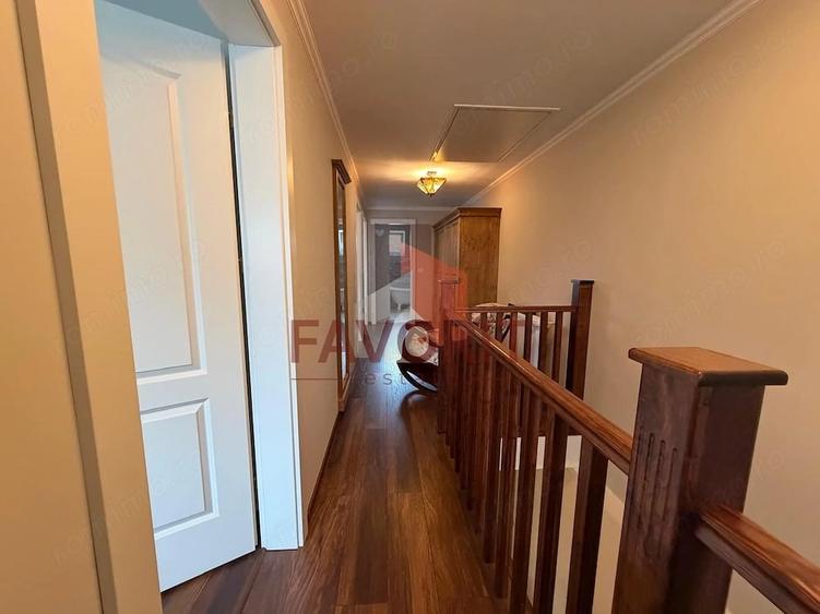 Casă cu 4 camere cu Teren 250 Mp în Utvin