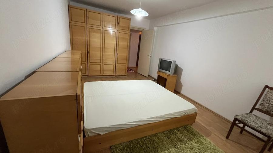 Apartament cu 3 camere decomandat în Dorobanți 1