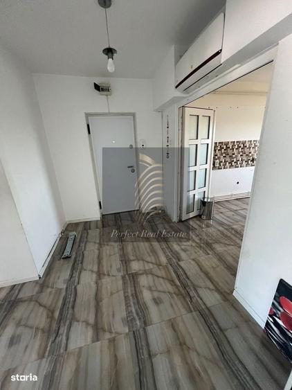 Apartament cu 3 camere decomandat în Tomis III