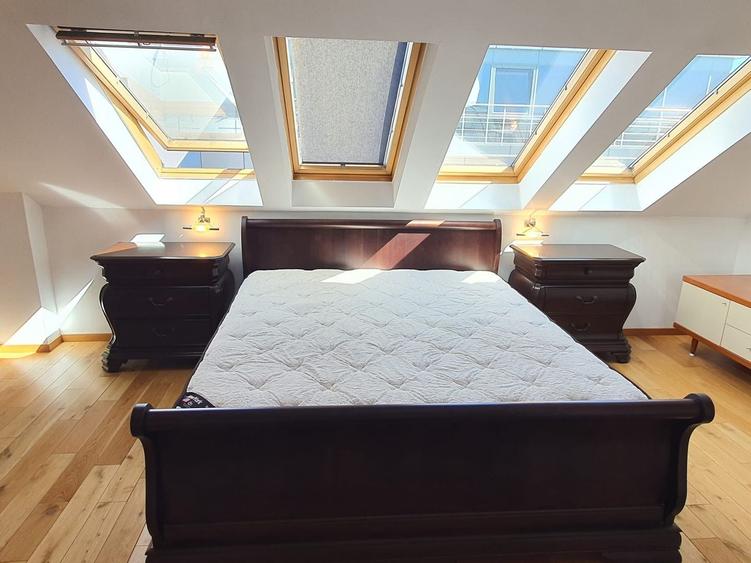 Penthouse cu 3 camere decomandat, mobilat în Domenii