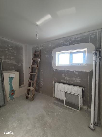 Casă cu 4 camere în Vidra