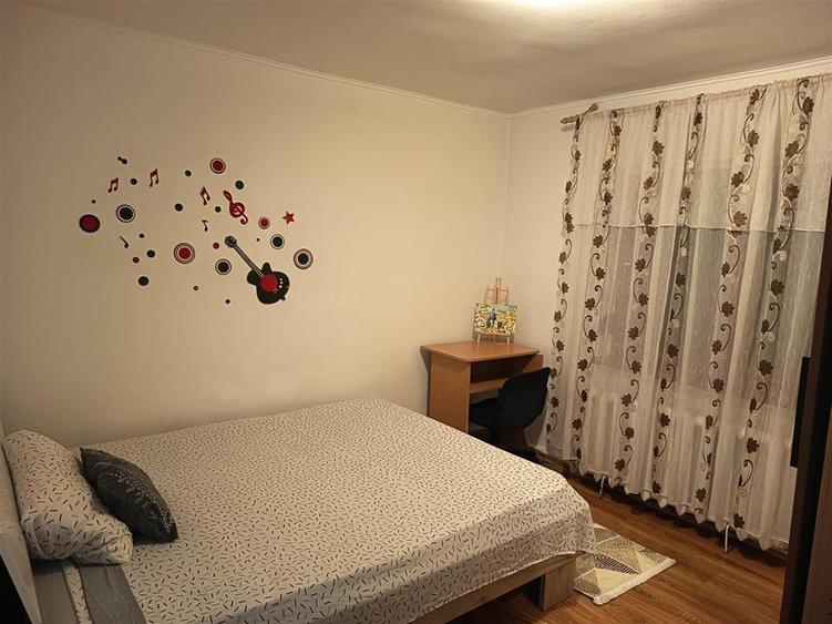 Apartament 3 camere zona Podu Ros - Kaufland - 2
