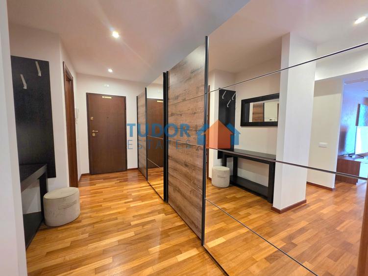 Apartament cu 3 camere semidecomandat în Șoseaua Nordului