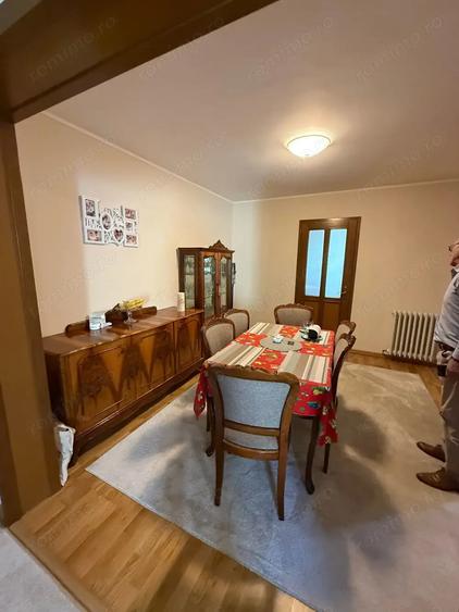 Casă cu 5 camere în Braytim